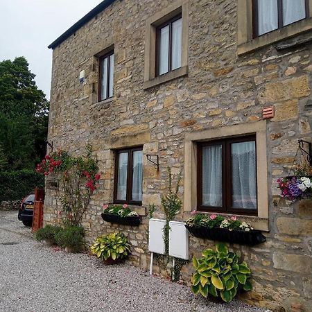 Charming, Wonderfully Cosy One Bedroom Apartment Giggleswick Exterior photo