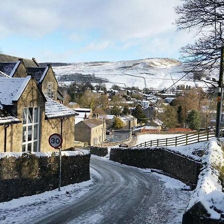 Charming, Wonderfully Cosy One Bedroom Apartment Giggleswick Exterior photo